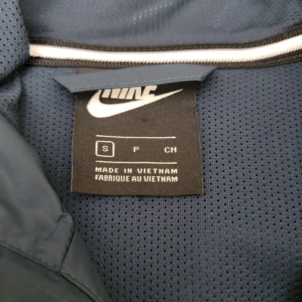 Nike Club America Water Repel Soccer/Football Jacket Windrunner Men’s Size S